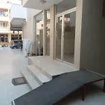 Caliskan 1 דירה גומולדור